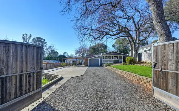 1345 Live Oak Lane, Auburn, CA 95603