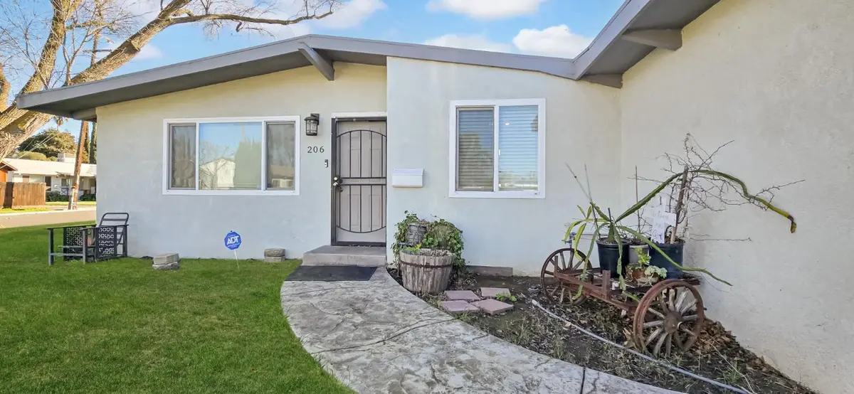 206 W 20th Street, Tracy, CA 95376 - #1