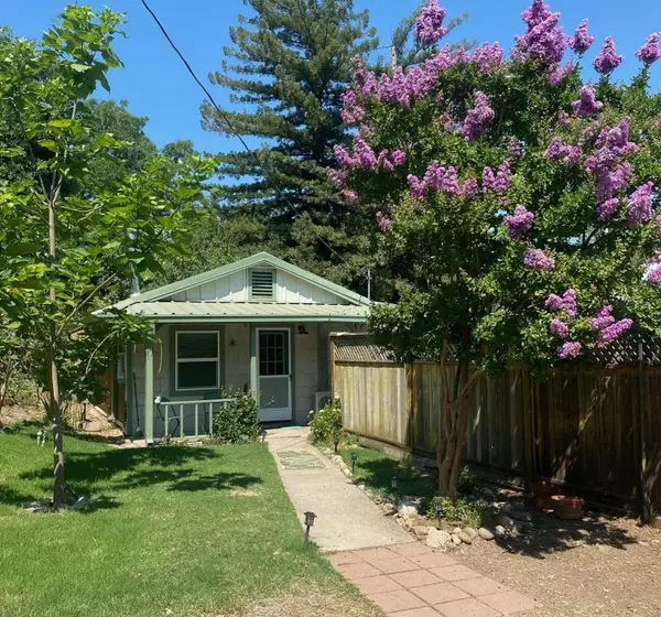 8241 Old School Way, Mokelumne Hill, CA 95245