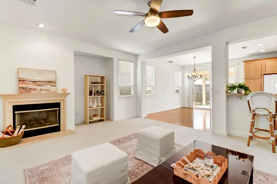 16 Ellerton Place, Sacramento, CA 95835 - Image #3