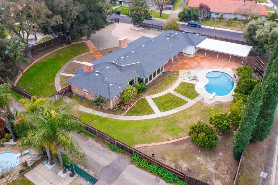 206 Meadow Lane, Modesto, CA 95351 - Image #2