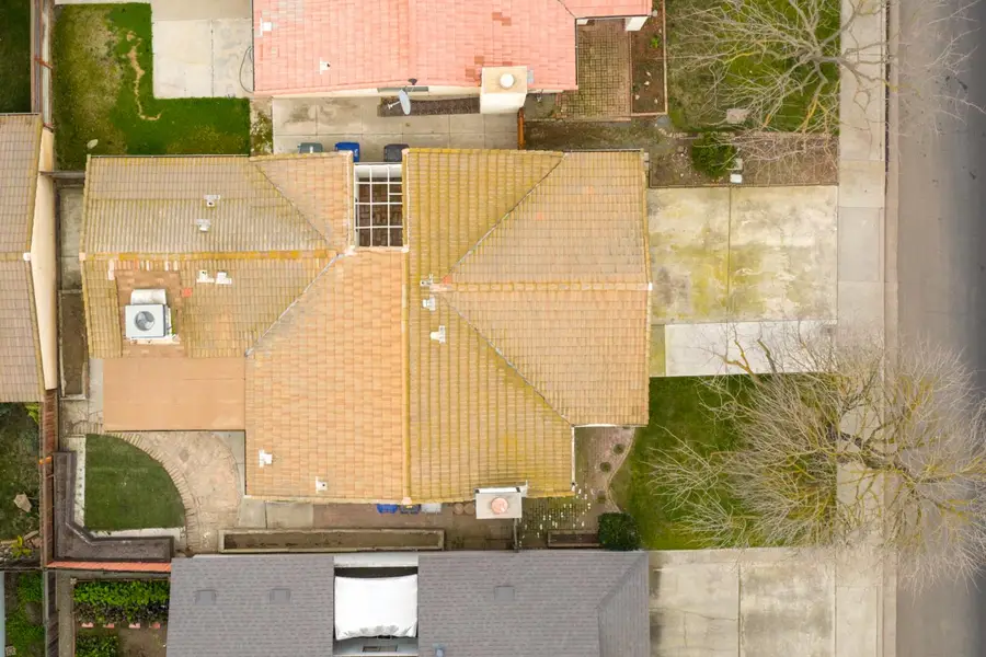 904 W Union Avenue, Modesto, CA 95356 - #2