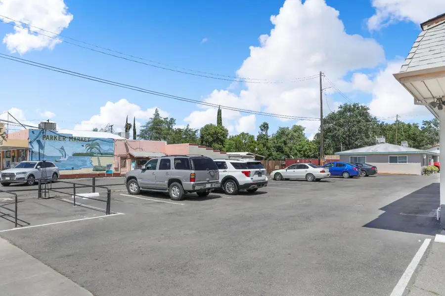 1636 Parker Avenue, Tracy, CA 95376 - Image #2