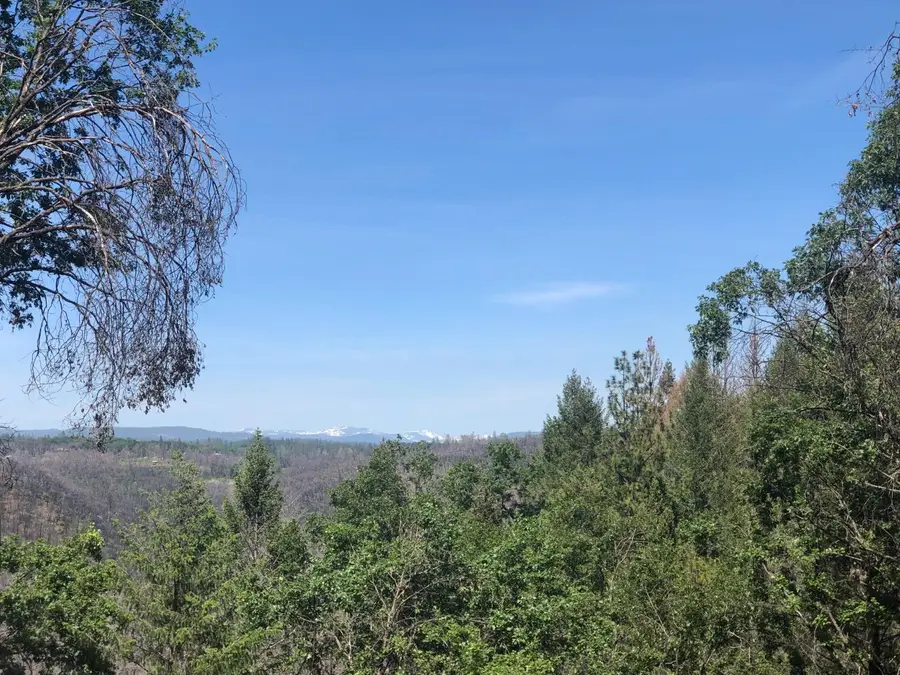 21602 Oxnard Court, Grass Valley, CA 95949 - Image #2