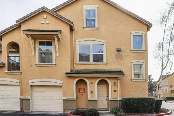 5350 Dunlay Drive #911, Sacramento, CA 95835