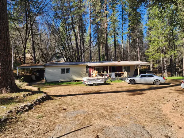 65 S Railroad Flat Road, Mokelumne Hill, CA 95245