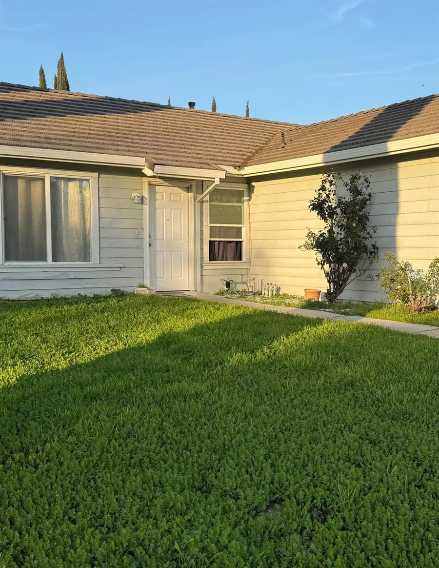 1352 N Saint Francis Drive, Los Banos, CA 93635 - Image #3
