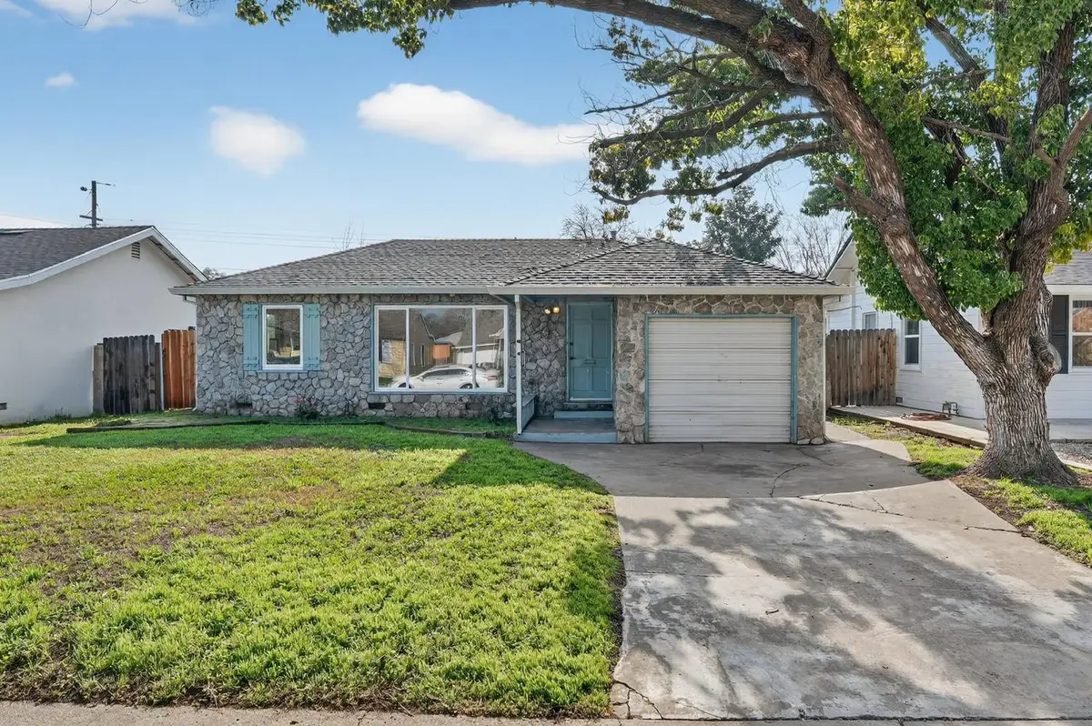 2640 Atlas Avenue, Sacramento, CA 95820 - Image #1