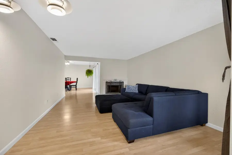 6635 Spoerriwood Court, Sacramento, CA 95828 - Image #2