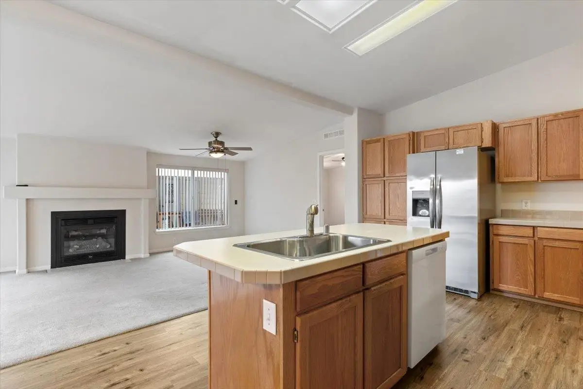 126 Via Grande, Olivehurst, CA 95961 - Image #1