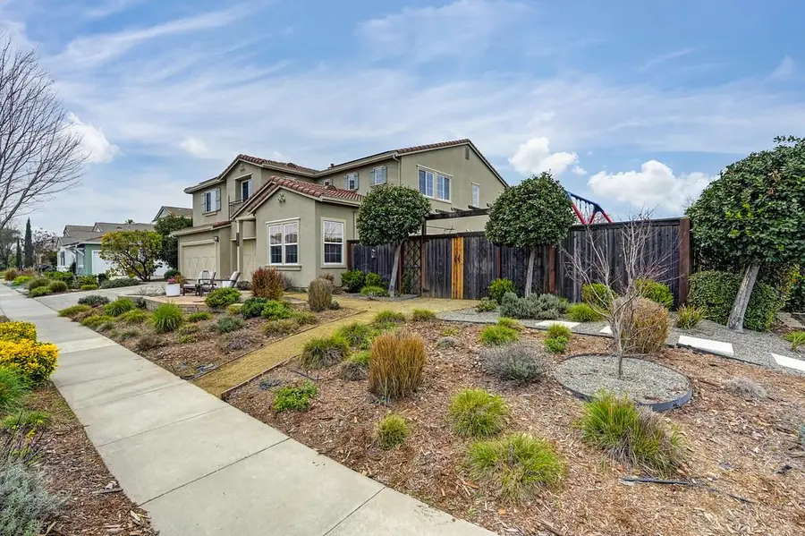 3558 Dorena Place, West Sacramento, CA 95691 - Image #2