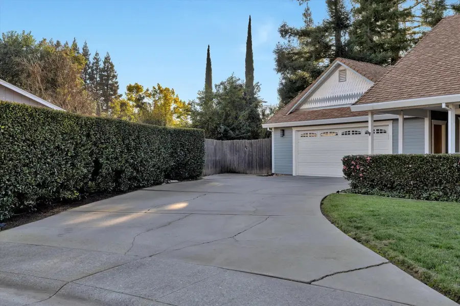 757 Hillgrove Court, Chico, CA 95926 - Image #3