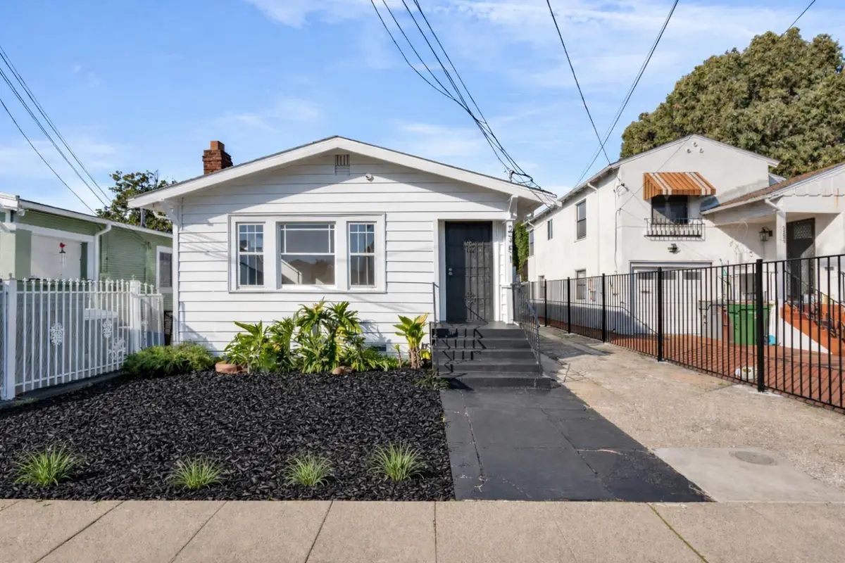 2751 75th Avenue, Oakland, CA 94605 - Image #1