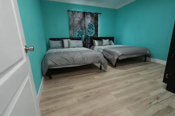 1133 E Harding Way, Stockton, CA 95205