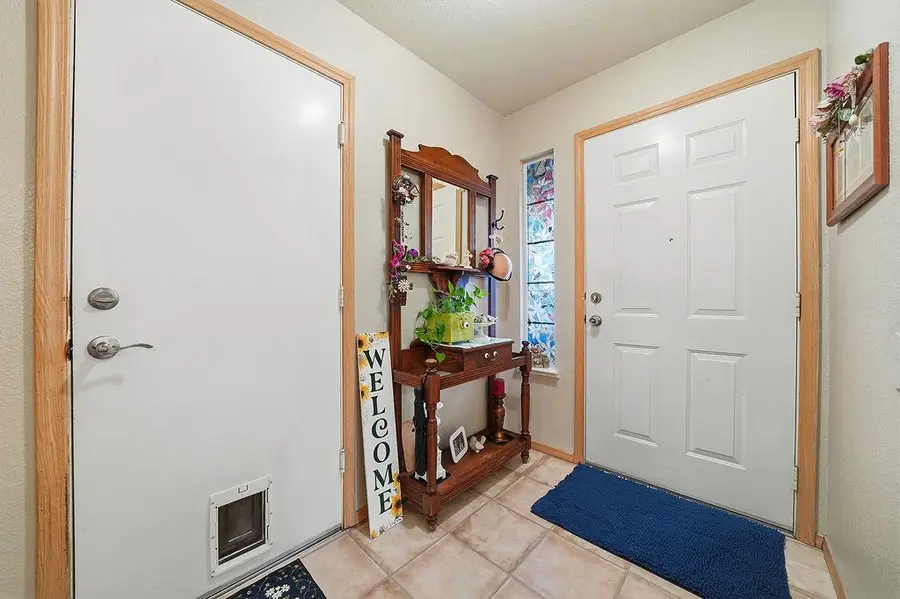 954 Port Ashton Court, Galt, CA 95632 - Image #3