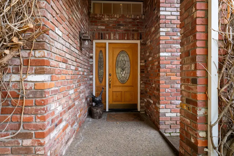 148 Carmody Circle, Folsom, CA 95630 - Image #2