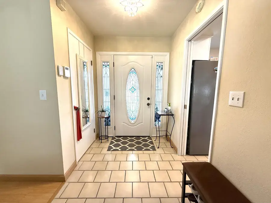 6544 Surfside Way, Sacramento, CA 95831 - Image #3