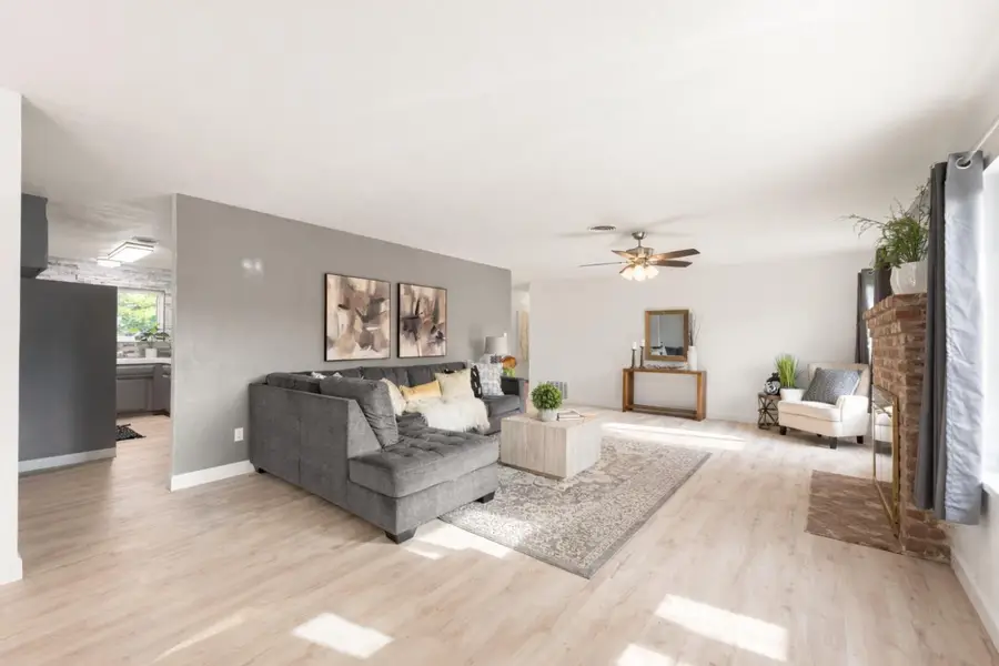 9012 Plaza Park Drive, Elk Grove, CA 95624 - Image #3