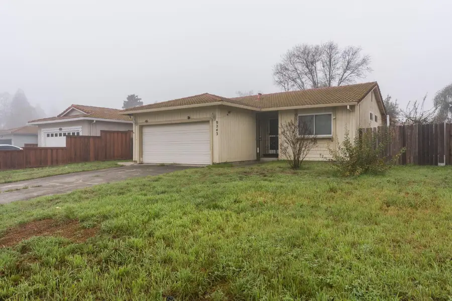 8243 Onyx Court, Stockton, CA 95210 - Image #2