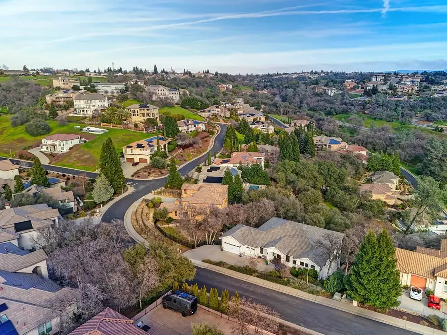 627 Lakeridge Drive, Auburn, CA 95603 - Image #2