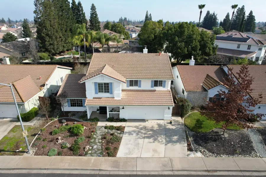 239 Fairwood Drive, Oakdale, CA 95361 - Image #2