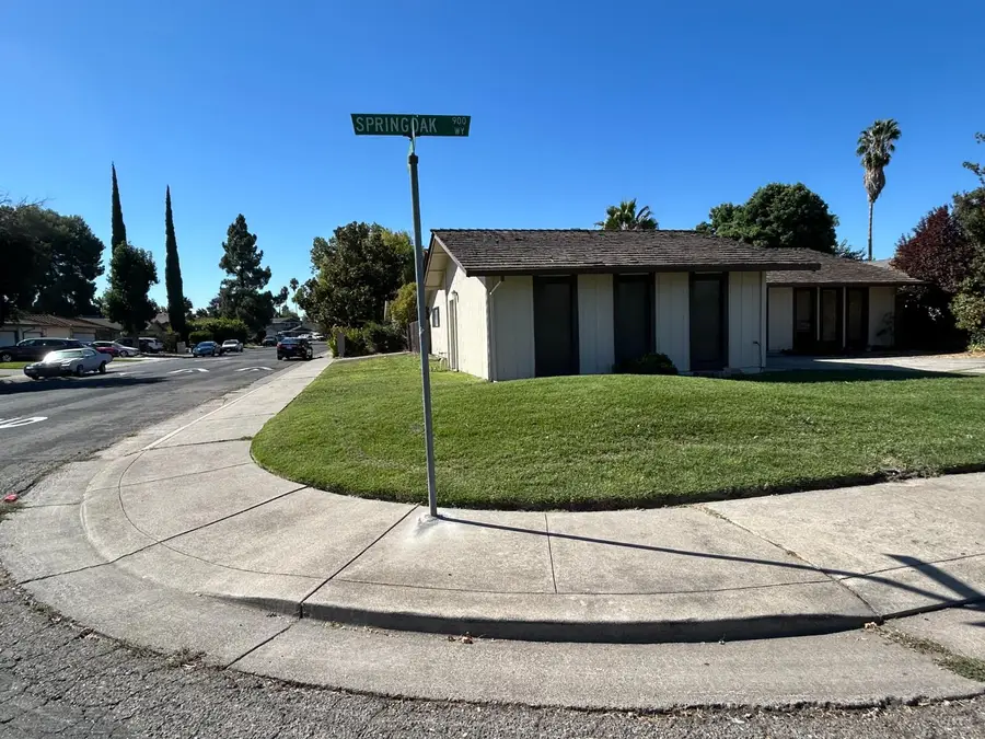 916 Springoak Way, Stockton, CA 95209 - #3