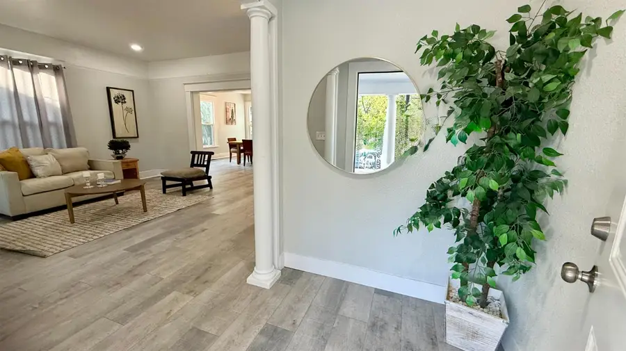 228 W Willow Street, Stockton, CA 95203 - Image #2