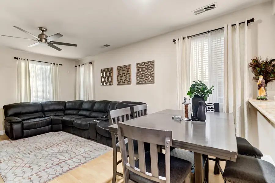 5467 Elderdown Way, Sacramento, CA 95835 - Image #3