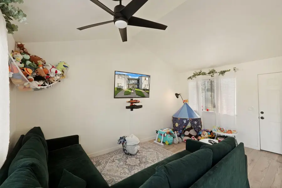 445 Almond Drive #108, Lodi, CA 95240 - Image #3