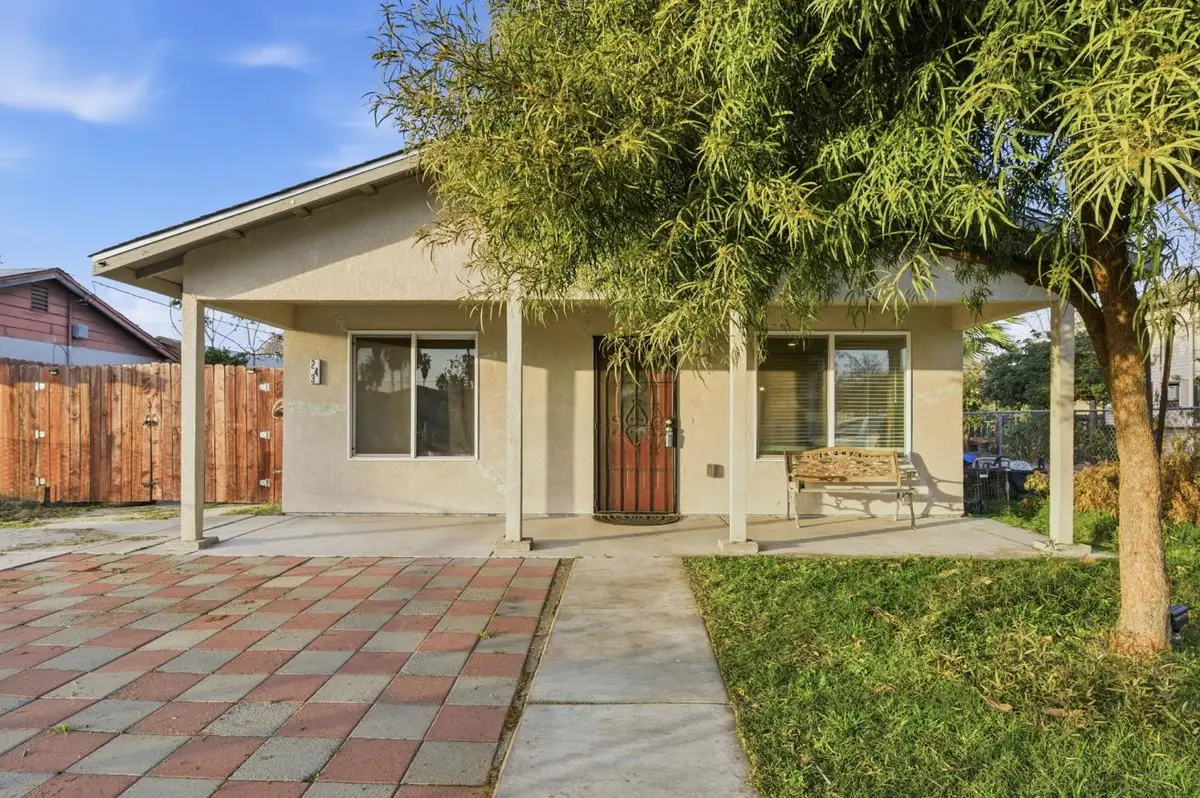 243 Angelus St, Turlock, CA 95380 - Image #1