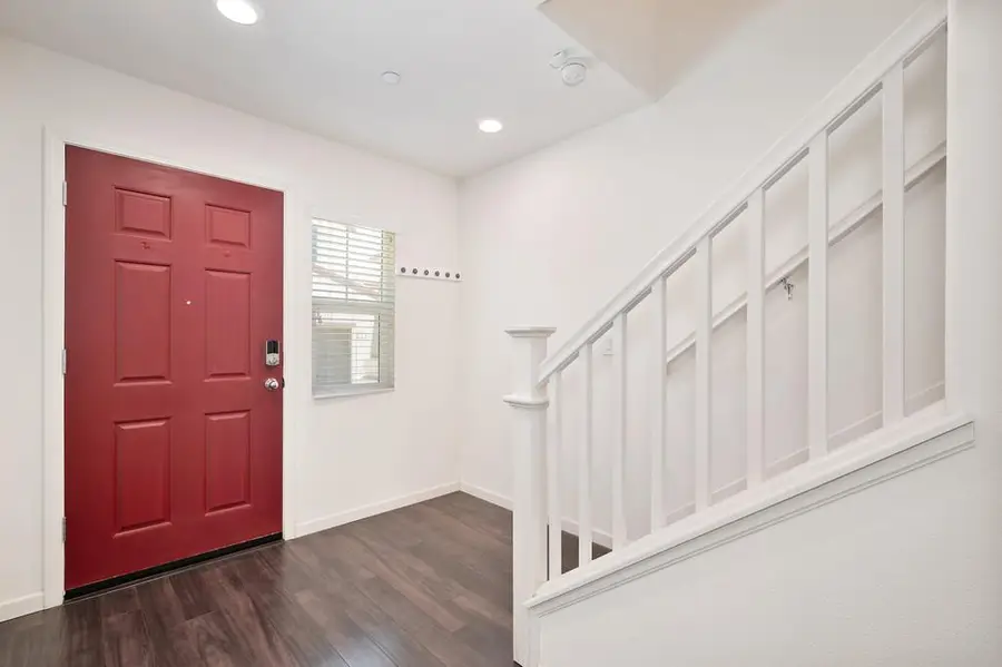 9 Captains Gate Pl, Sacramento, CA 95835 - Image #3