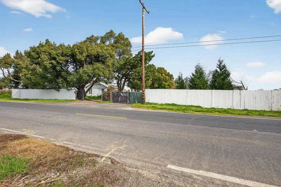 27350 Thornton Road, Thornton, CA 95686 - Image #3