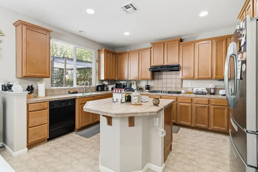 2857 Maybrook Drive, Sacramento, CA 95835 - Image #2