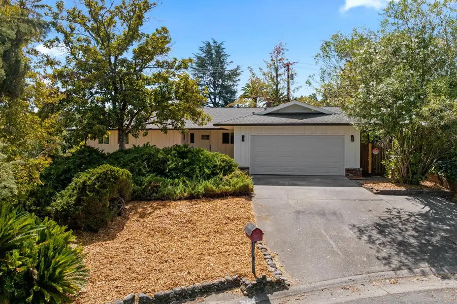 7832 Ahl Way, Fair Oaks, CA 95628 - Image #2