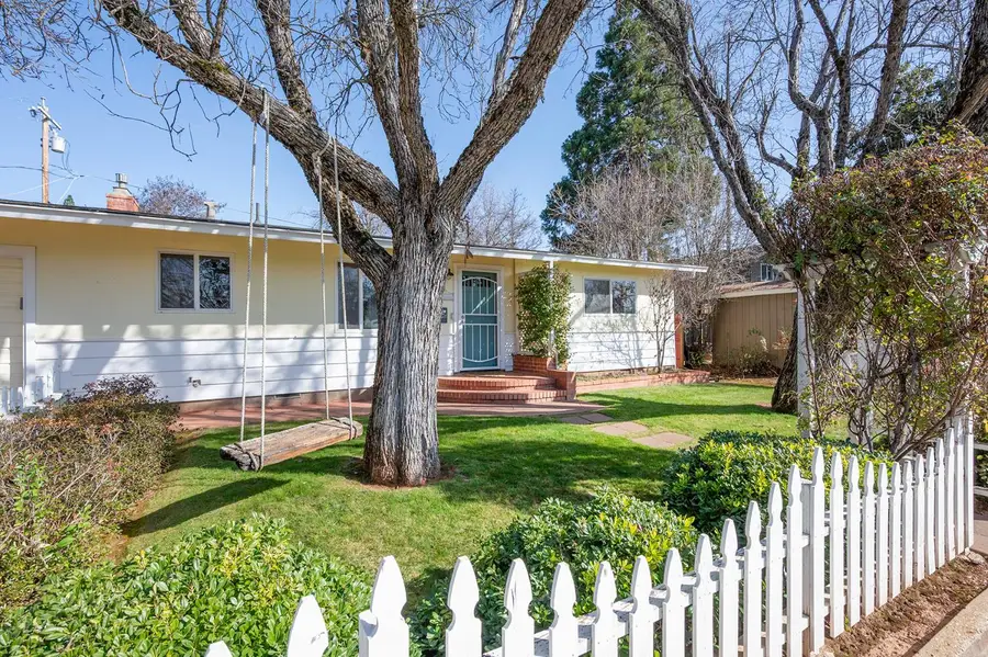 524 Williams St, Murphys, CA 95247 - Image #2