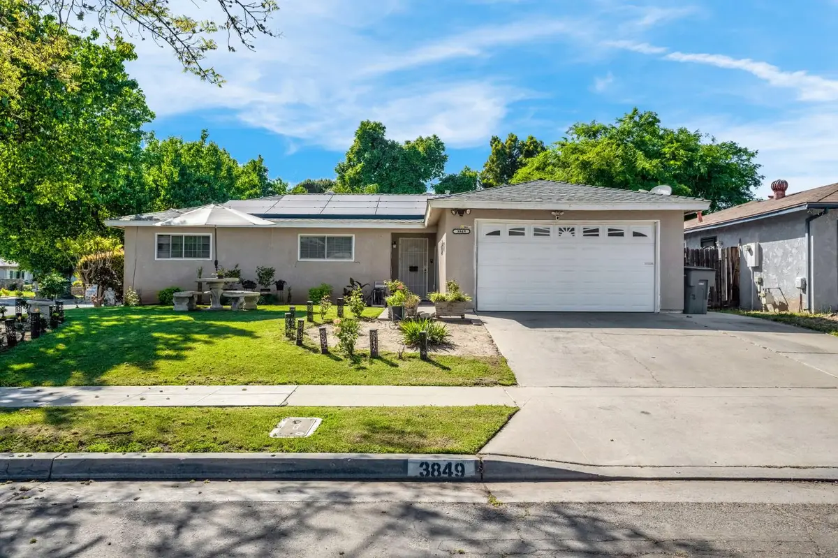 3849 N Stanford Avenue, Fresno, CA 93727 - #1