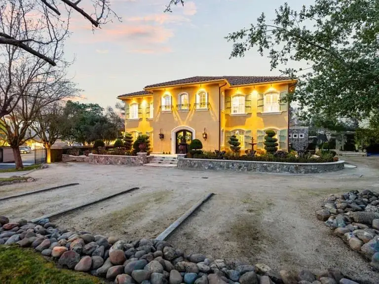 1210 Arden Hills Lane, Sacramento, CA 95864 - #1