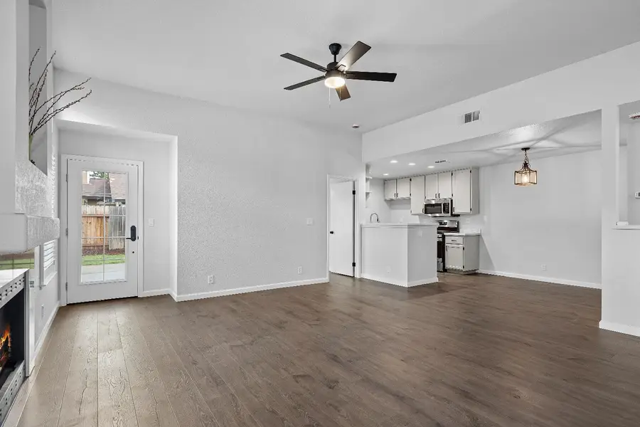 6332 Elkhorn Manor Drive, Rio Linda, CA 95673 - Image #3