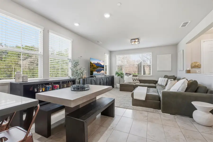 5 Huddlestone Circle, Roseville, CA 95661 - #3