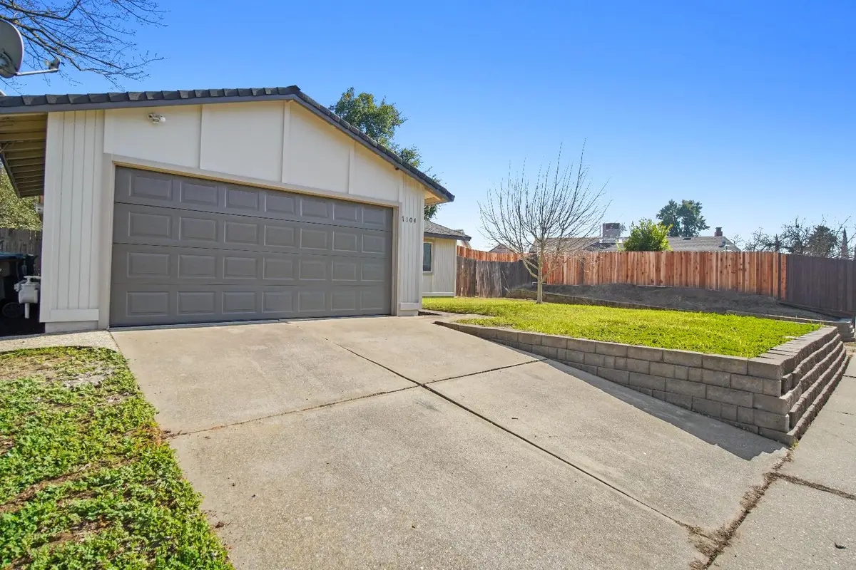 7104 Reyn Oaks Way, Sacramento, CA 95842 - Image #1