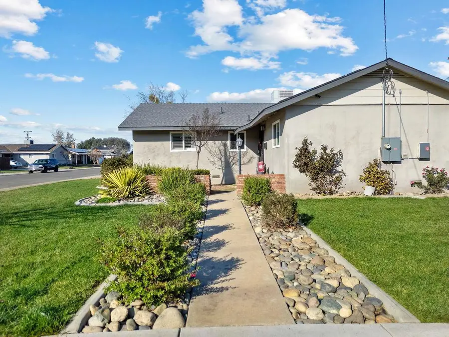 1320 Walnut, Oakdale, CA 95361 - Image #3