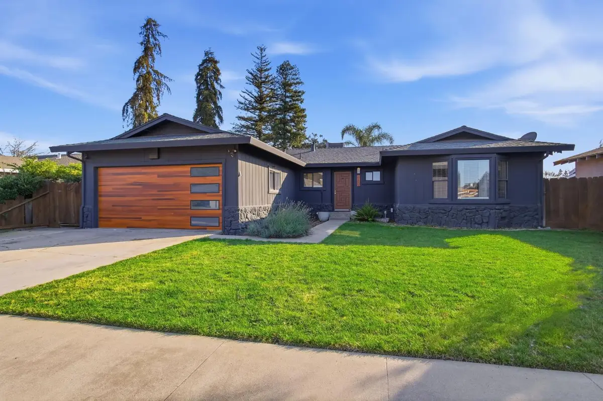 680 Sherri Way, Turlock, CA 95382 - Image #1