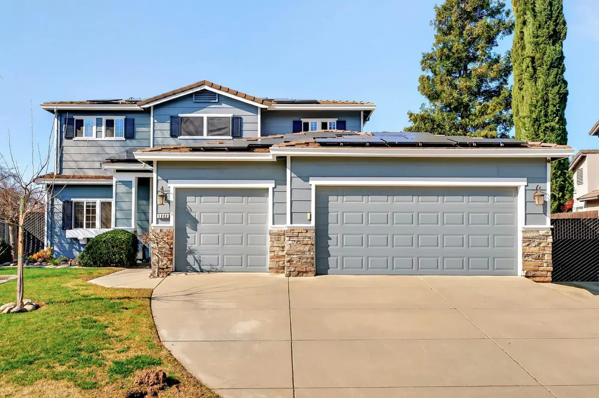 1232 Hollenbeck Court, Oakdale, CA 95361 - Image #1