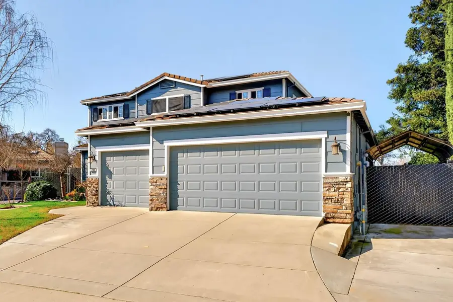 1232 Hollenbeck Court, Oakdale, CA 95361 - Image #3