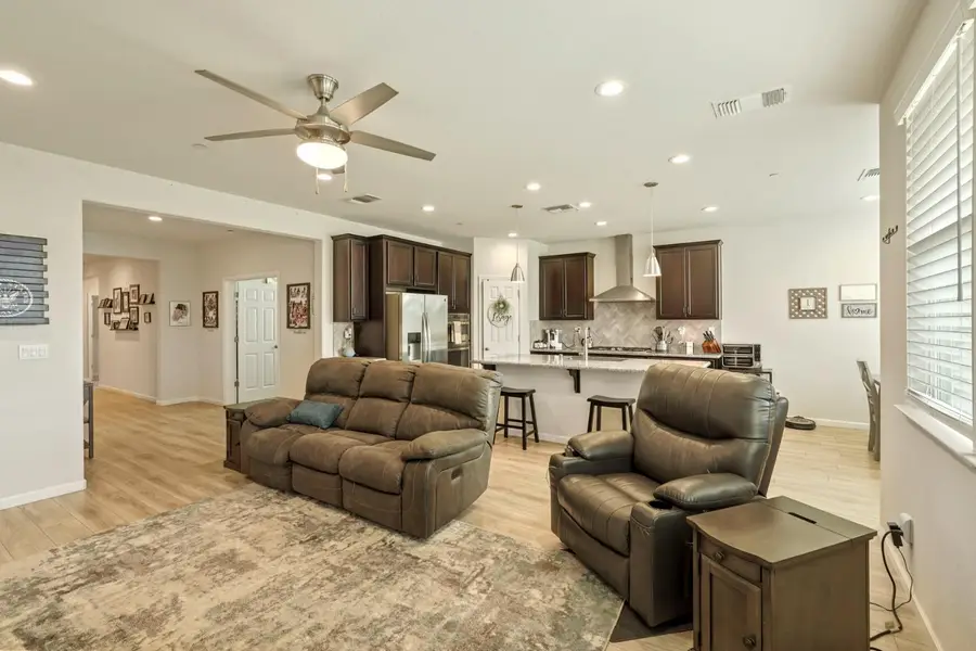 612 Chagall Lane, Stockton, CA 95209 - Image #2