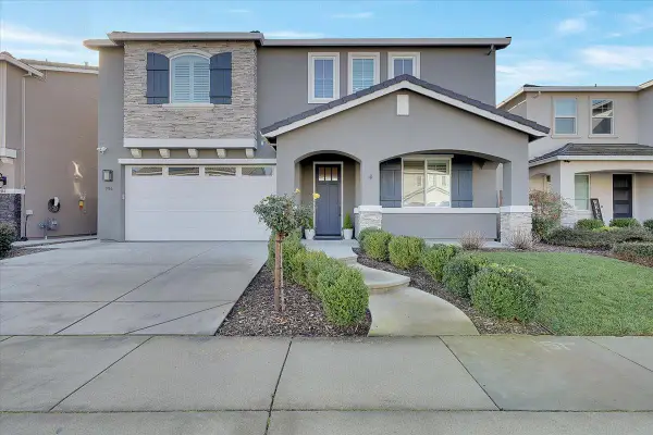 994 Mayflower Way, Yuba City, CA 95991