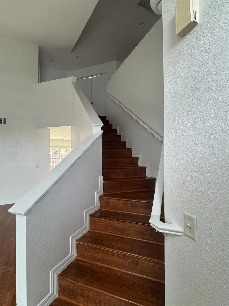 2060 Woodland Drive, Yuba City, CA 95991 - Image #3