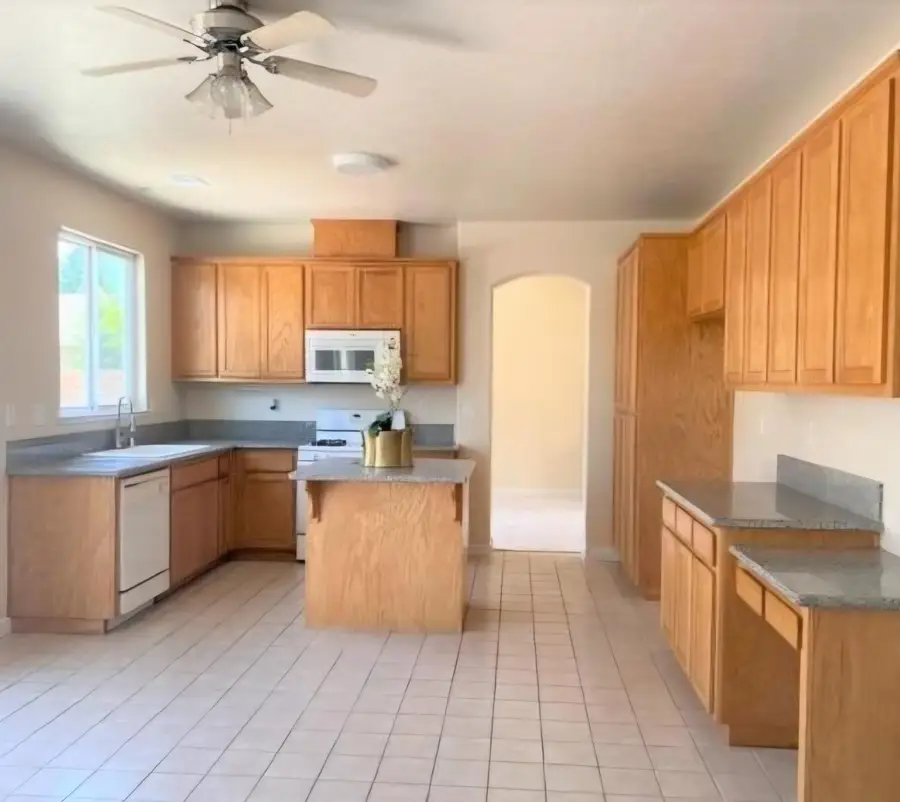 3904 Angelina Lane, Stockton, CA 95212 - Image #3