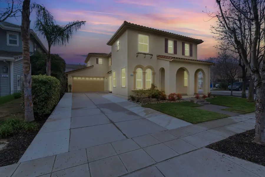 696 W Refinado Way, Mountain House, CA 95391 - Image #2