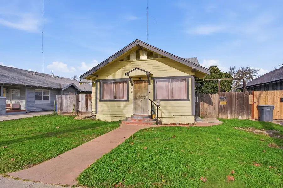 925 W 21st Street, Merced, CA 95340 - Image #2